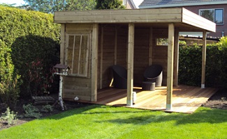 Veranda in Blaricum door DECAtuinen hoveniers