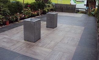 Sierbestrating in Almere keramiek DECAtuinen hoveniers
